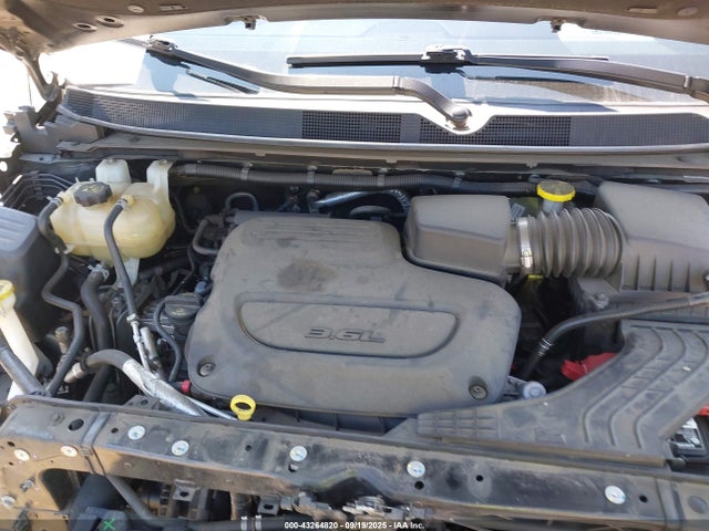 Chrysler Pacifica 2019 2C4RC1BG5KR644049 Image 10