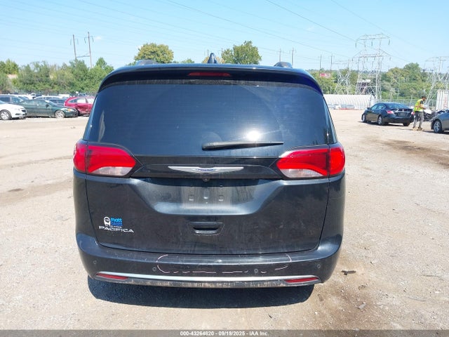Chrysler Pacifica 2019 2C4RC1BG5KR644049 Image 17