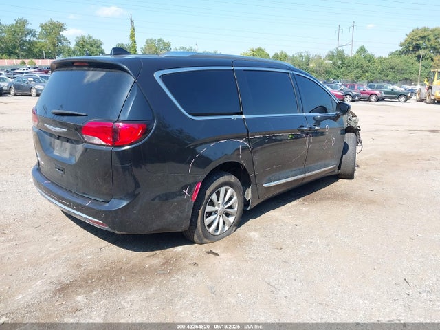 Chrysler Pacifica 2019 2C4RC1BG5KR644049 Image 4