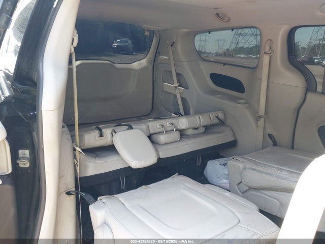 Chrysler Pacifica 2019 2C4RC1BG5KR644049 Image 8