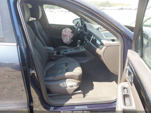 2021 PORSCHE MACAN WP1AA2A53MLB15041 Photo 4