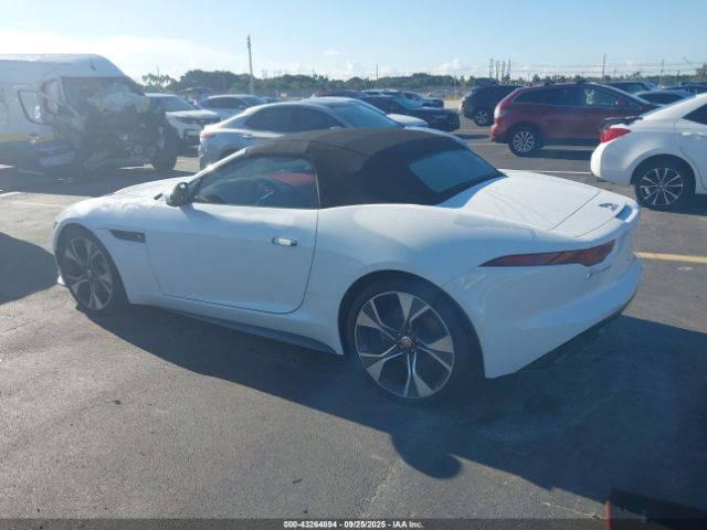 2021 JAGUAR F-TYPE SAJDF5GX8MCK73659 Photo 2