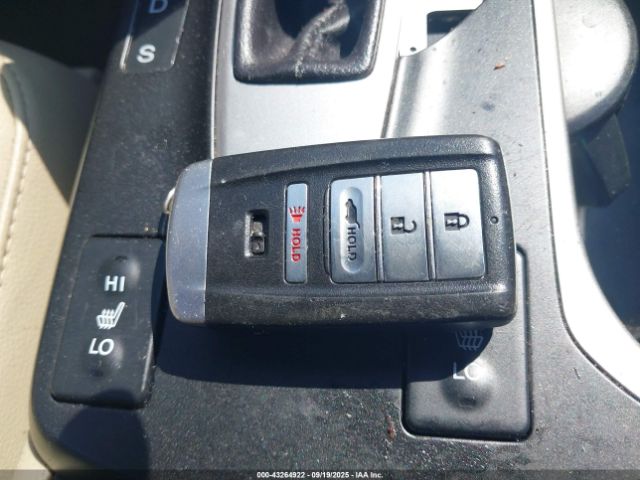 2018 ACURA RDX 5J8TB4H31JL026802 Photo 10