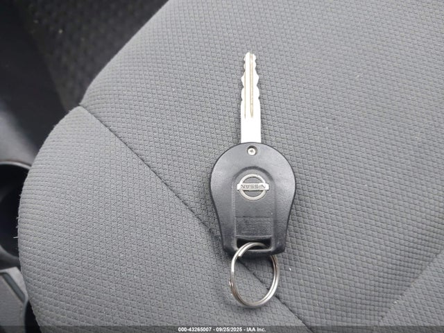 Nissan 2015 2015 3N6CM0KN3FK695521 Image 11
