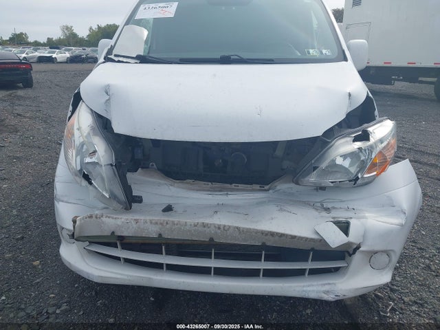Nissan 2015 2015 3N6CM0KN3FK695521 Image 6