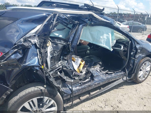 1GYKNCRS4HZ290650 Cadillac Xt5 Premium Luxury