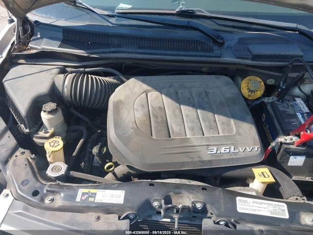 Chrysler Town and Country 2015 2C4RC1BG3FR676603 Image 10