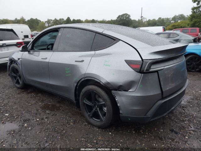 2026 TESLA MODEL Y 7SAYGDEE8TA395335 Photo 2