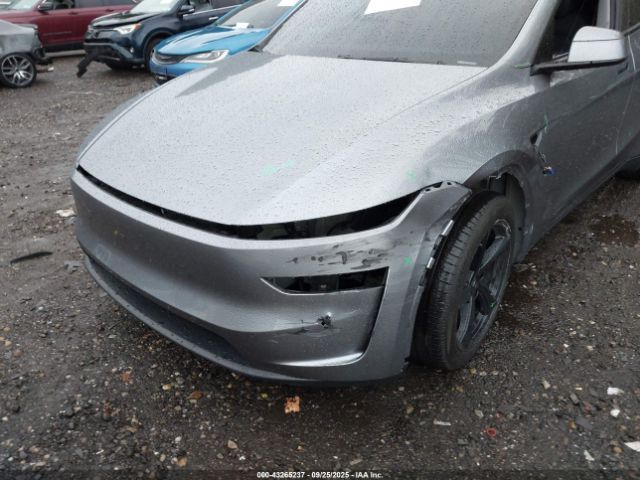 2026 TESLA MODEL Y 7SAYGDEE8TA395335 Photo 5
