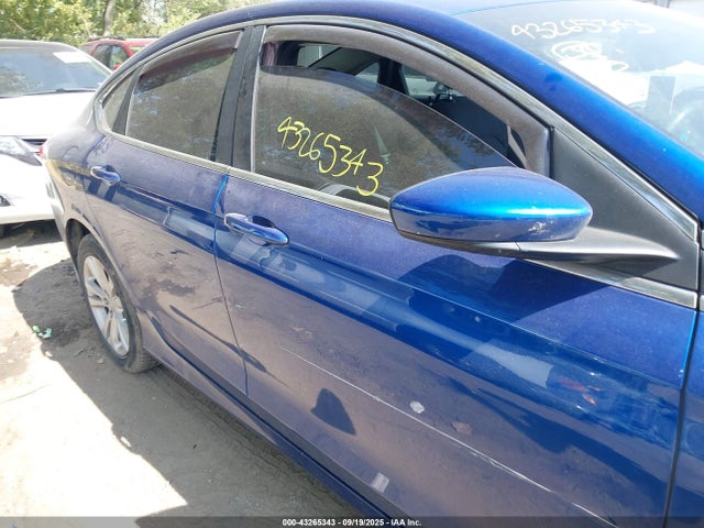Продажа на аукционе авто 2015 Chrysler 200 Limited, vin: 1C3CCCAB3FN739112, номер лота: 43265343