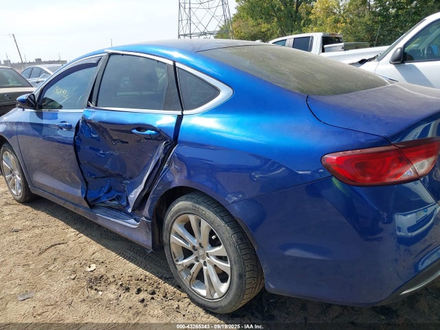 Продажа на аукционе авто 2015 Chrysler 200 Limited, vin: 1C3CCCAB3FN739112, номер лота: 43265343