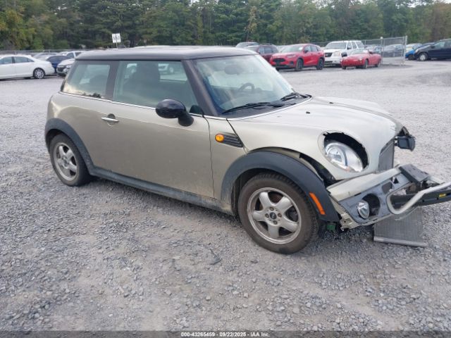 2009 MINI COOPER WMWMF33519TU75139 Photo 0