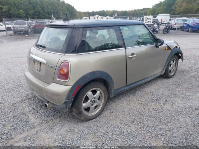 2009 MINI COOPER WMWMF33519TU75139 Photo 3