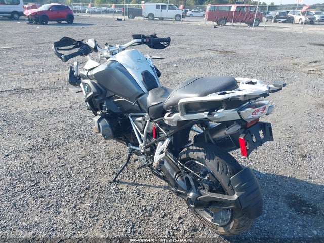 BMW 2021 2021 WB10M0307M6D71708 Image 3