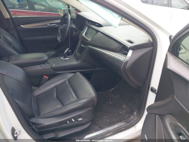 2017 CADILLAC XT5 1GYKNCRS2HZ103910 Photo 4