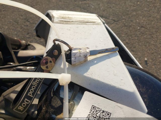 2022 KTM 390 MD2JPJ405NC236806 Photo 10