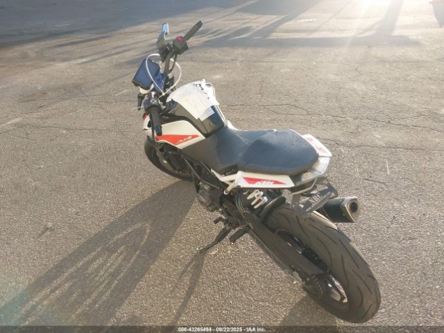 2022 KTM 390 MD2JPJ405NC236806 Photo 2