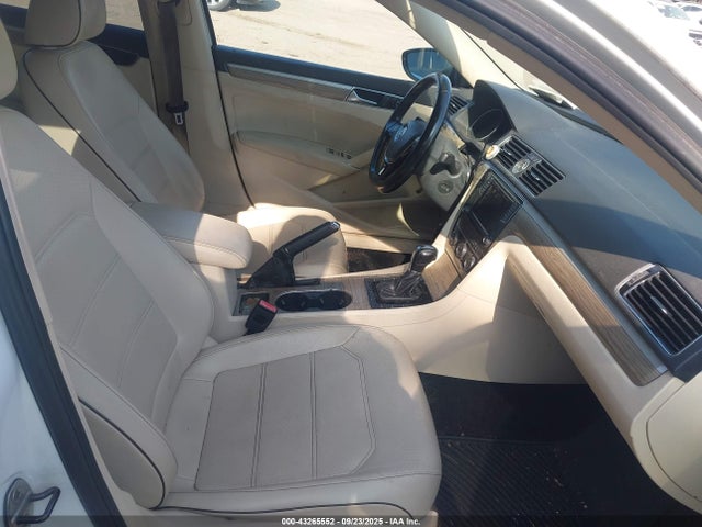 1VWBT7A3XGC061234 Volkswagen Passat