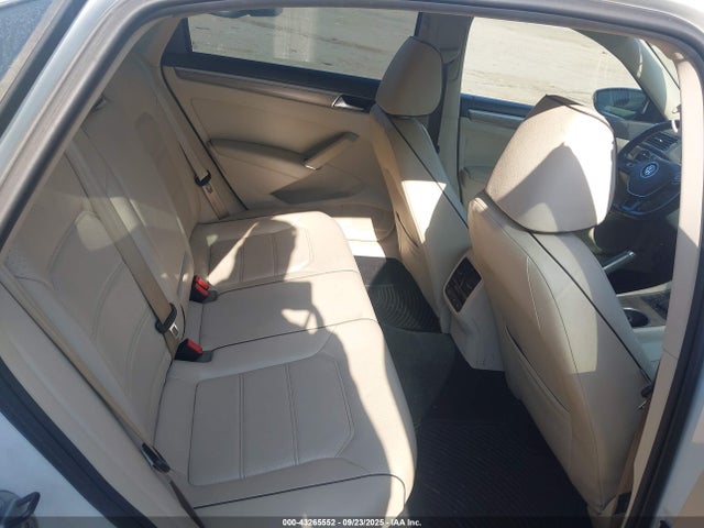 1VWBT7A3XGC061234 Volkswagen Passat