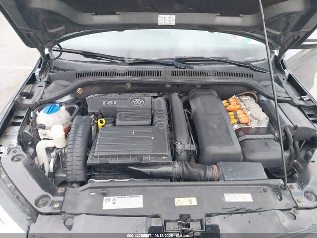 3VW637AJ5EM210631 Volkswagen Jetta
