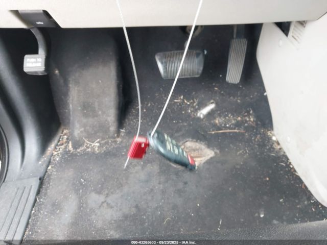 2011 CHRYSLER TOWN & COUNTRY 2A4RR8DG1BR630678 Photo 10