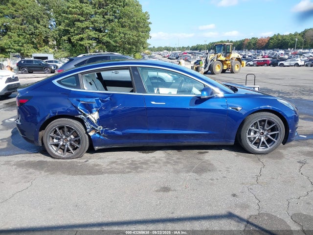Продаж на аукціоні авто 2018 Tesla Model 3 Long Range/performance, vin: 5YJ3E1EB0JF096570, номер лоту: 43265638