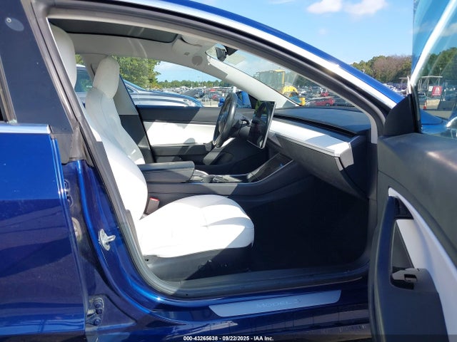 Продаж на аукціоні авто 2018 Tesla Model 3 Long Range/performance, vin: 5YJ3E1EB0JF096570, номер лоту: 43265638