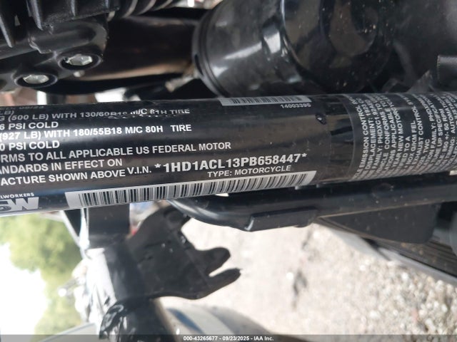 2023 HARLEY-DAVIDSON FLTRXST 1HD1ACL13PB658447 Photo 9
