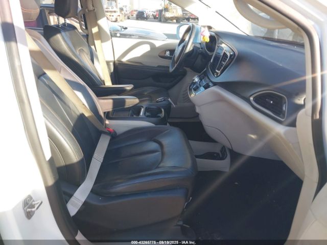 2017 CHRYSLER PACIFICA 2C4RC1BG1HR518375 Photo 4