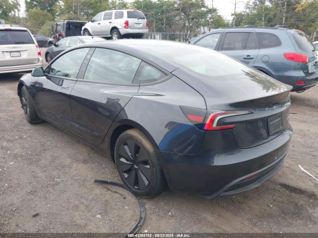 2025 TESLA MODEL 3 5YJ3E1EB5SF935033 Photo 2