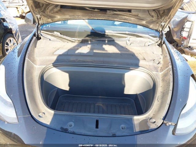 2021 TESLA MODEL Y 5YJYGDEE2MF154145 Photo 9