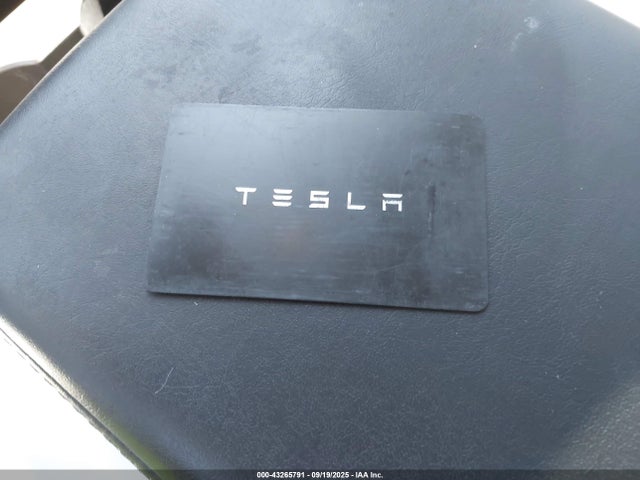 2021 TESLA MODEL Y 5YJYGDEE2MF154145 Photo 10