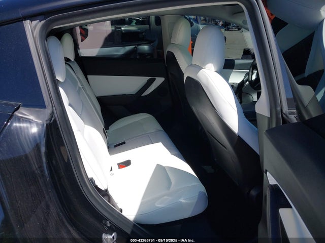 2021 TESLA MODEL Y 5YJYGDEE2MF154145 Photo 7