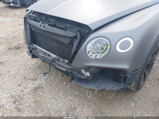 2017 BENTLEY BENTAYGA SJAAC2ZV2HC015410 Photo 5