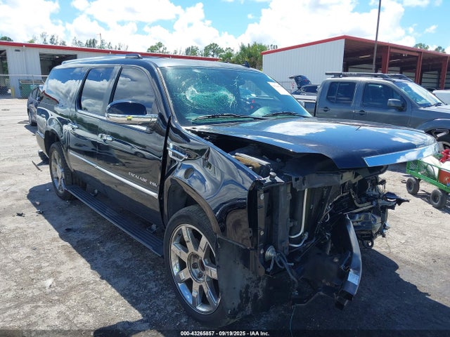 2011 CADILLAC ESCALADE ESV 1GYS3JEF8BR356658 Photo 0