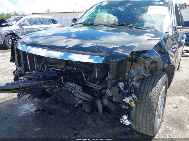 2011 CADILLAC ESCALADE ESV 1GYS3JEF8BR356658 Photo 5