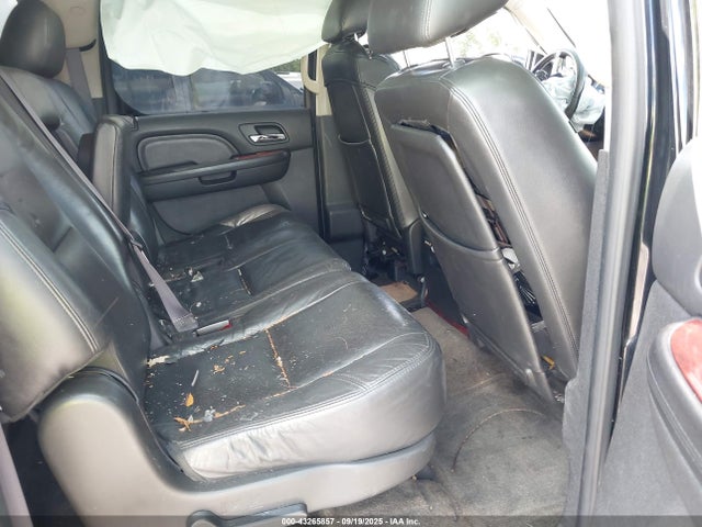 2011 CADILLAC ESCALADE ESV 1GYS3JEF8BR356658 Photo 7