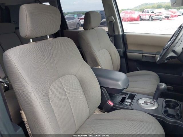 2004 MITSUBISHI ENDEAVOR 4A4MM21S74E032463 Photo 4