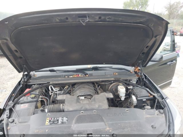 2018 GMC YUKON XL 1GKS2HKJ2JR194992 Photo 9