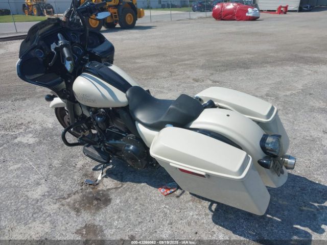 2023 HARLEY-DAVIDSON FLTRXST 1HD1ACL17PB652280 Photo 2