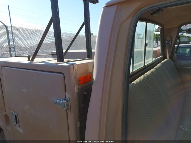 1988 FORD F250 1FTHF25H9JPB85105 Photo 7