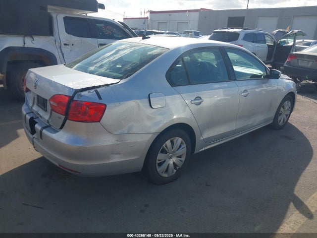 3VWD07AJ6EM275715 Volkswagen Jetta 1.8t Se