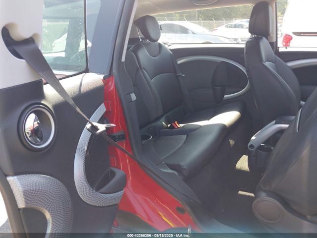 2010 MINI COOPER S CLUBMAN WMWMM3C56ATP76130 Photo 7