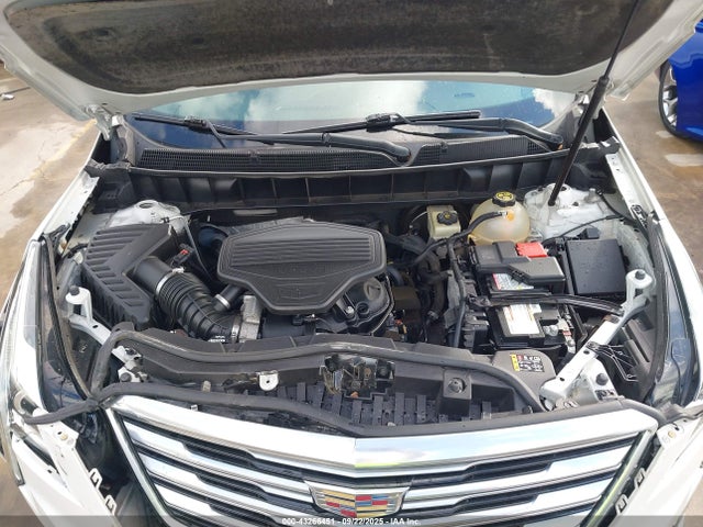 2017 CADILLAC XT5 1GYKNBRS2HZ109281 Photo 9