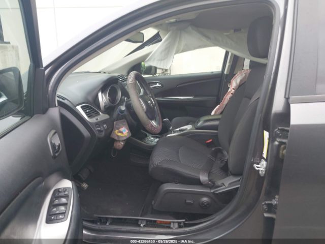 2019 DODGE JOURNEY 3C4PDCBG0KT863174 Photo 4