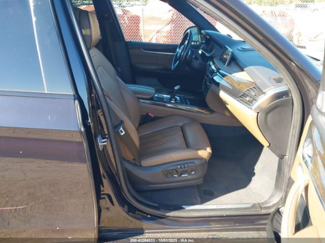 2018 BMW X5 5UXKR6C54J0U14245 Photo 4