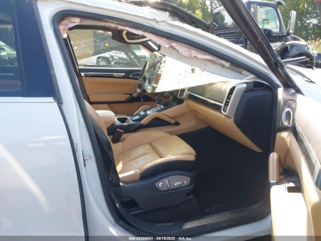 2016 PORSCHE CAYENNE E-HYBRID WP1AE2A21GLA18290 Photo 4