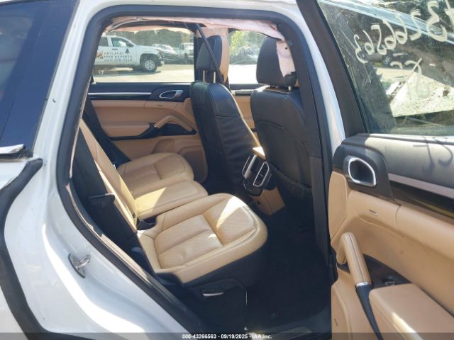 2016 PORSCHE CAYENNE E-HYBRID WP1AE2A21GLA18290 Photo 7