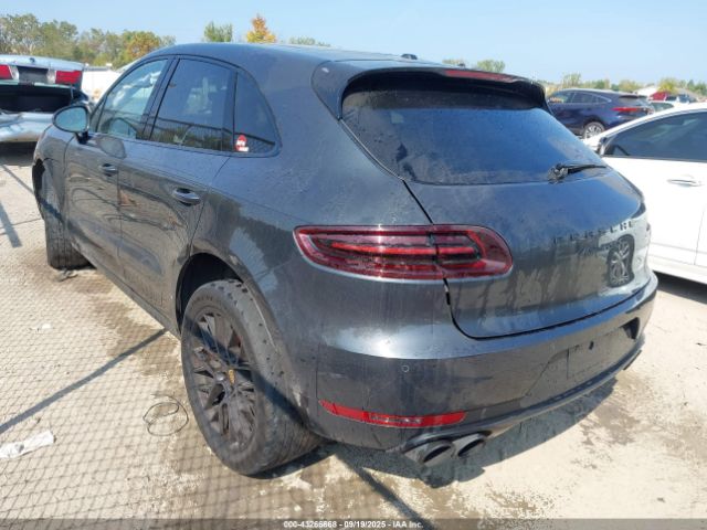 2017 PORSCHE MACAN WP1AG2A57HLB51982 Photo 2
