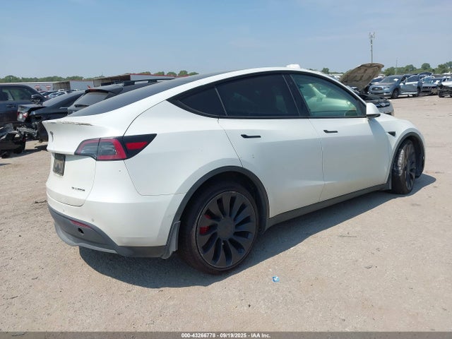 2022 TESLA MODEL Y 7SAYGDEF0NF375269 Photo 3